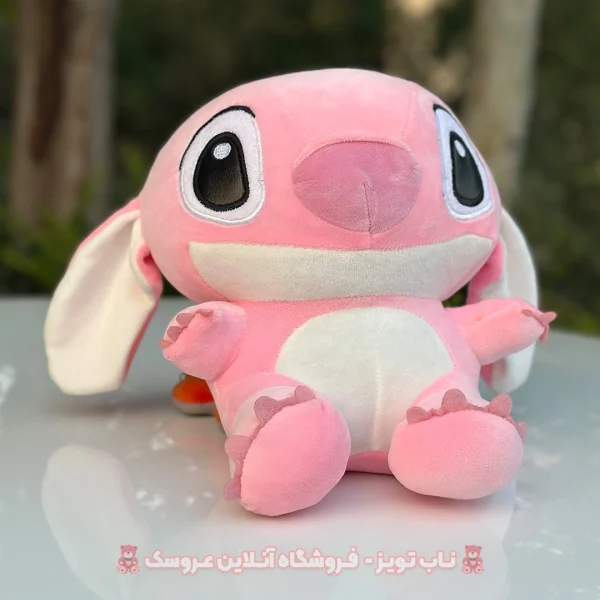 عروسک استیج صورتی