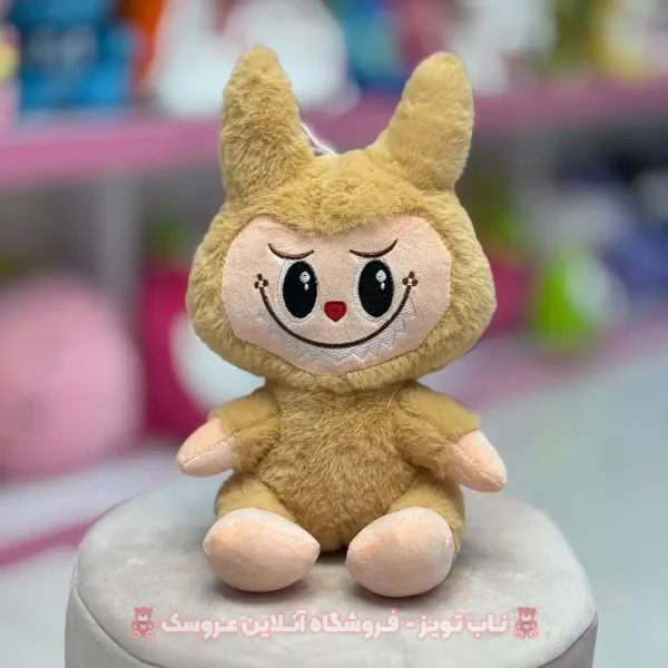 عروسک لابوبو طلایی
