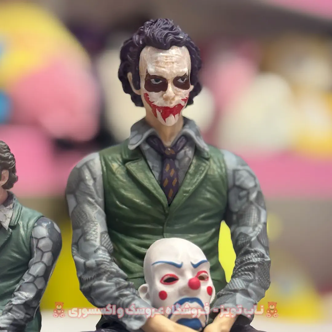 joker-action-figure-4 اکشن فیگور جوکر نشسته بزرگ